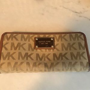 Michael Kors wallet